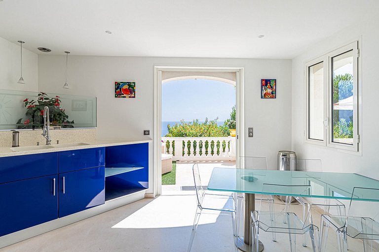 Azu132 - Exceptional Villa for Rent in Cannes