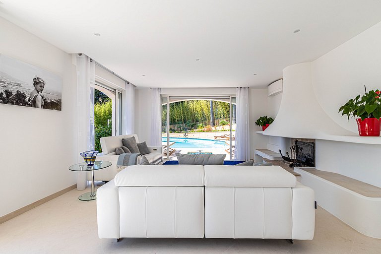 Azu132 - Exceptional Villa for Rent in Cannes