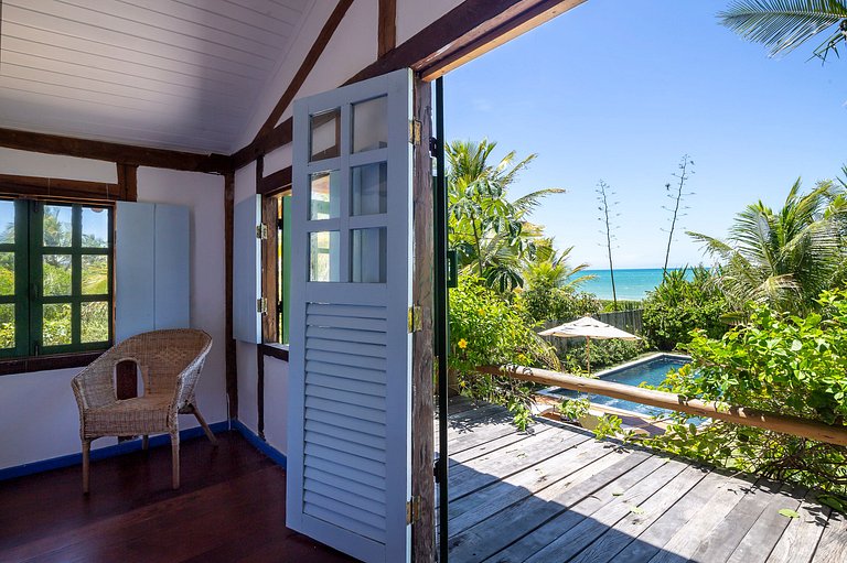 Bah068 - Front sea house with pool in Trancoso