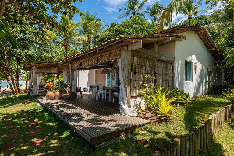 Bah235 - House on the sand at Praia do Espelho