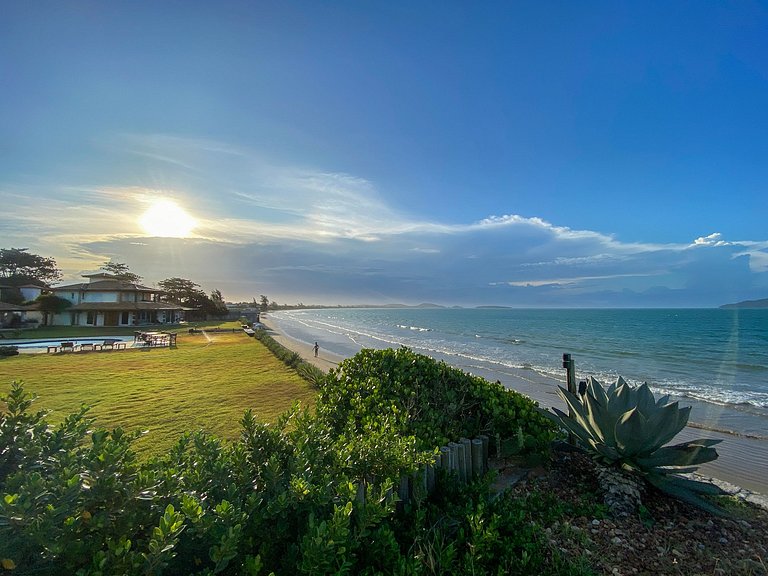 Buz026 - Luxury mansion on the seafront in Buzios