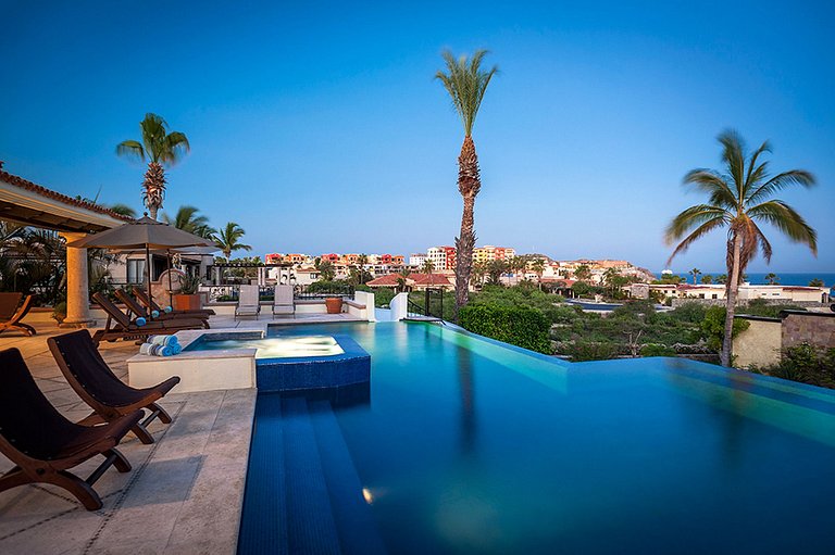 Cab005 - Beautiful Villa With Infinity Pool in Los Cabos