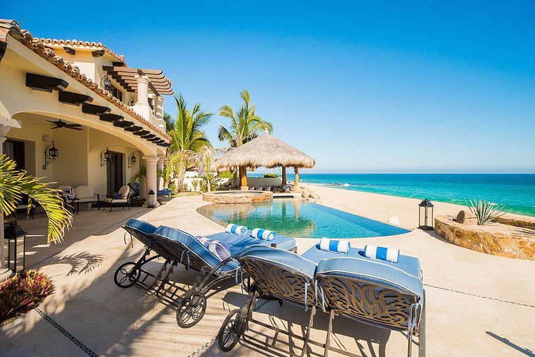 Cab024 - Luxurious seafront villa with pool in Los Cabos