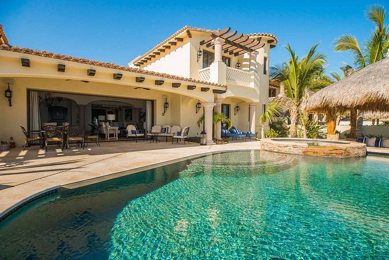 Cab024 - Luxurious seafront villa with pool in Los Cabos