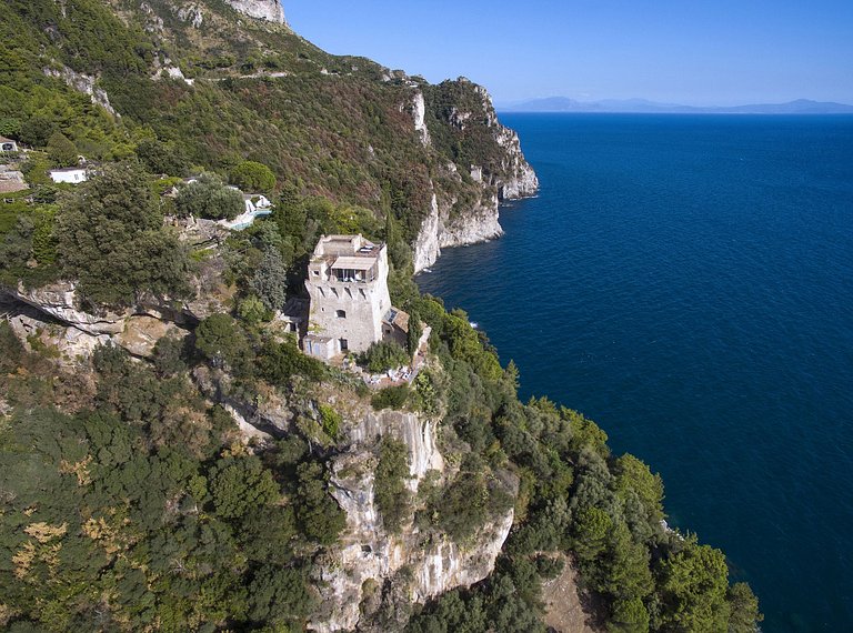 Cam012 - Splendid Amalfi Coast Villa