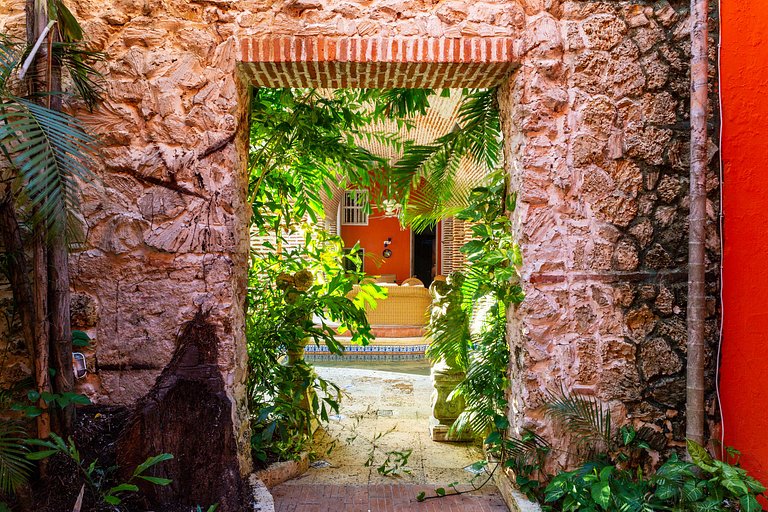 Car021 - Unique colonial villa in the heart of Cartagena