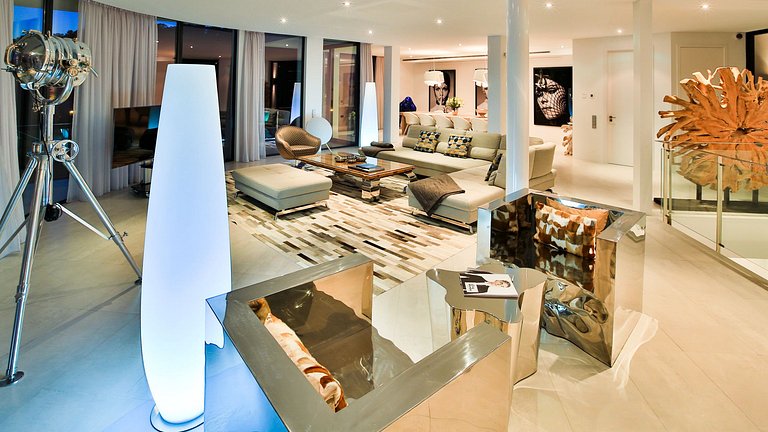 Ibi021 - Modern luxury villa with privacy, Ibiza