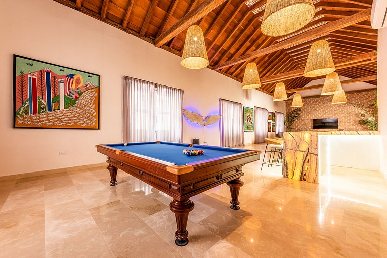 Luxurious Villa with Swimming Pool in Cartagena