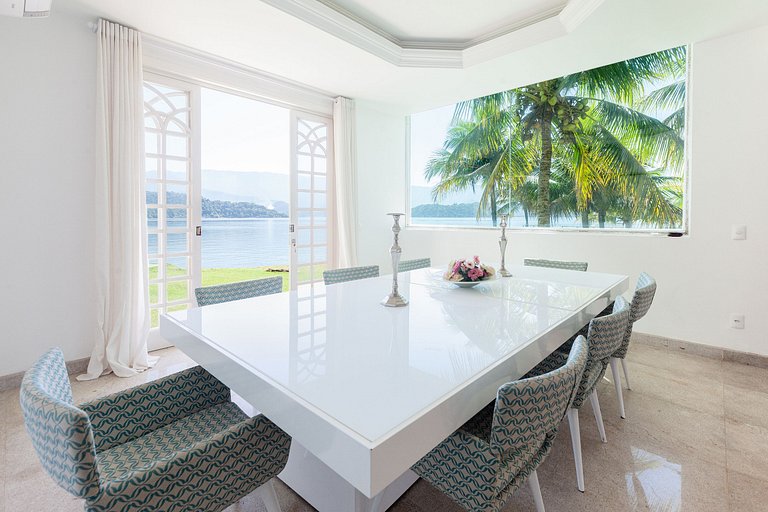 Luxury mansion, six suites, Cavaco Island, beach, Angra dos