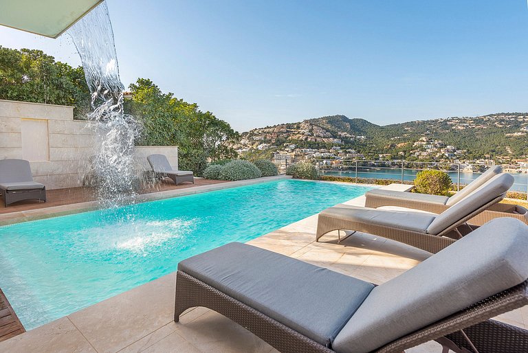 Mal008 - Luxury villa in top location, Mallorca.