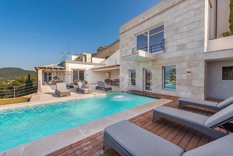 Mal008 - Luxury villa in top location, Mallorca.