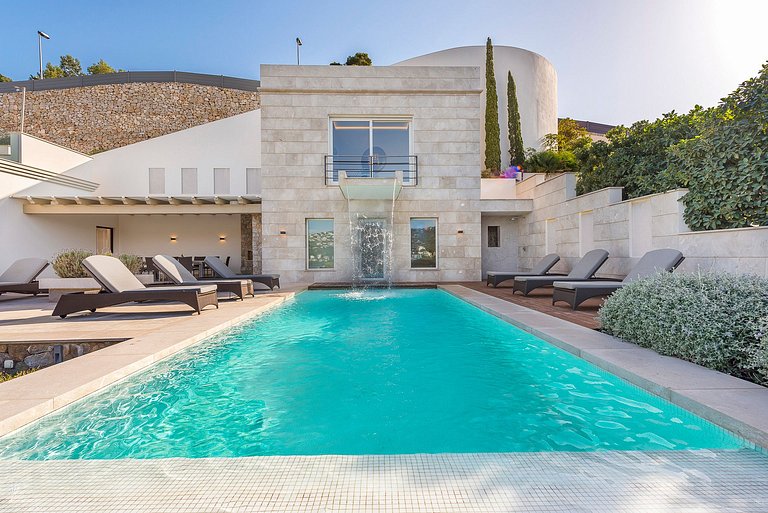 Mal008 - Luxury villa in top location, Mallorca.