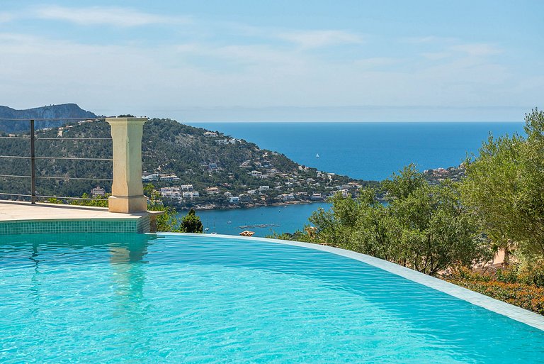 Mal009 - Villa with view over the bay, Mallorca