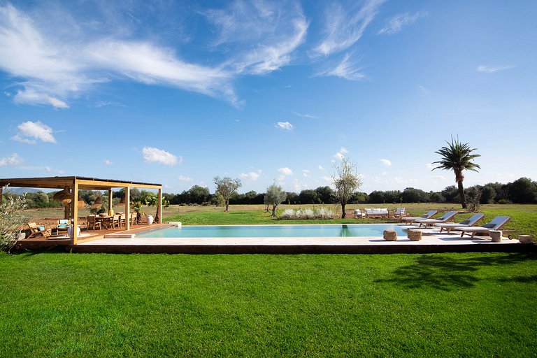 Mal015 - Luxury Villa in the Southeast of Mallorca