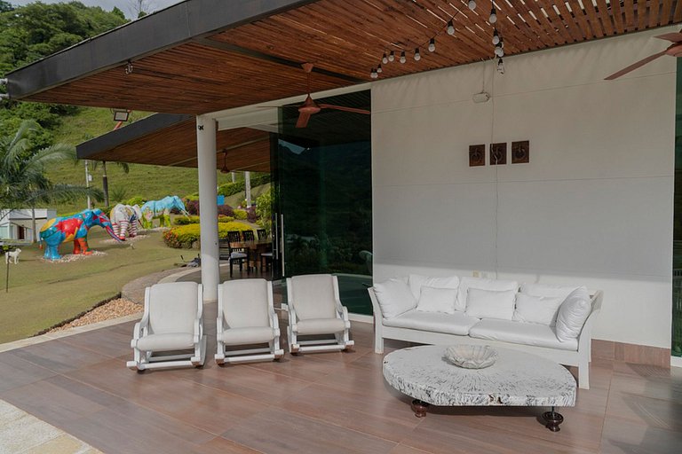 Med048 - Luxurious country villa near Medellin