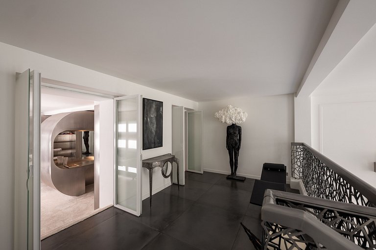 Par035 - Iconic luxury 2 bedrooms apartments