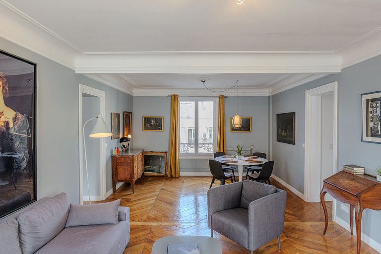 Par138 - 2 bedroom apartment in the heart of Paris