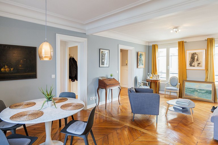 Par138 - 2 bedroom apartment in the heart of Paris