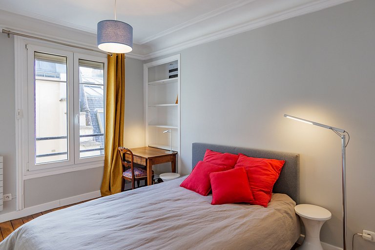 Par138 - 2 bedroom apartment in the heart of Paris