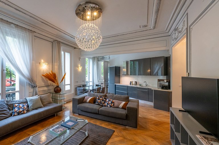 Par502 - 2 bedroom apartment by the Seine River