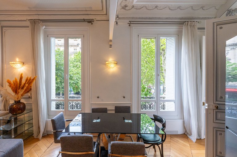 Par502 - 2 bedroom apartment by the Seine River