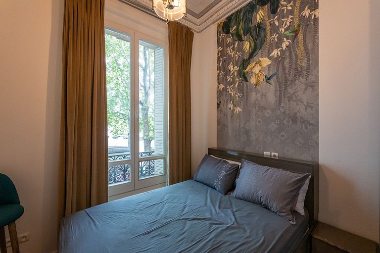 Par502 - 2 bedroom apartment by the Seine River