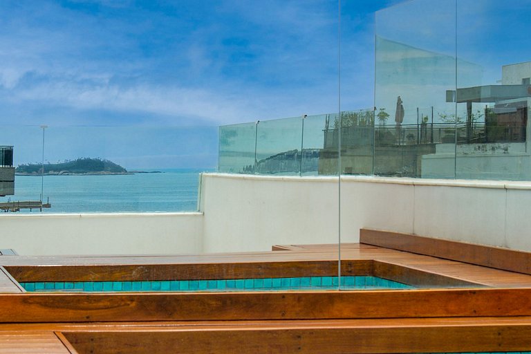 Rio026 - Duplex penthouse with sea view in Leblon