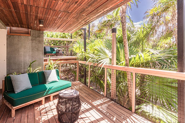 Tul010 - Fabulous Sea Front Villa in Tulum