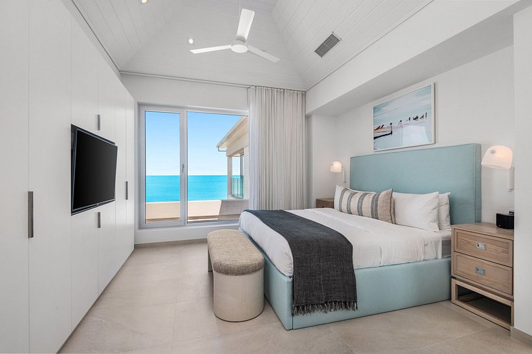 Tur002 - Dream beachfront villa in Turks and Caicos