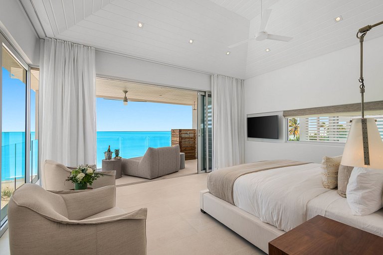 Tur002 - Dream beachfront villa in Turks and Caicos