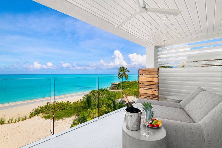 Tur002 - Dream beachfront villa in Turks and Caicos