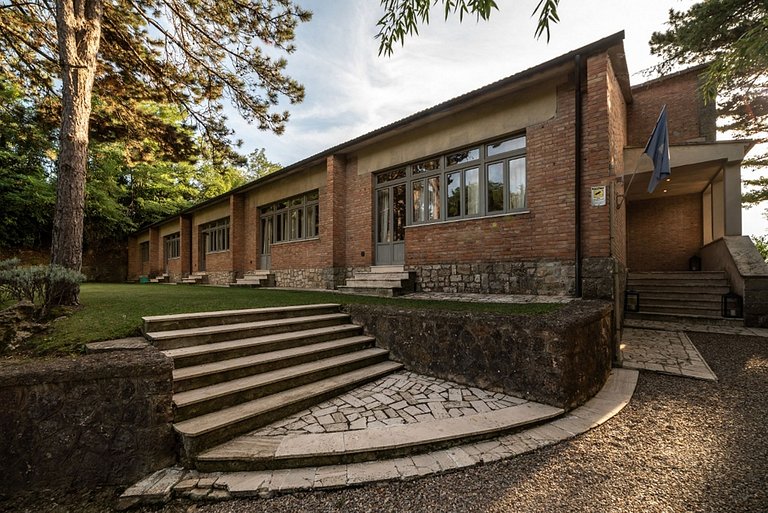 Tus021 - House with views over the valley, Tuscany