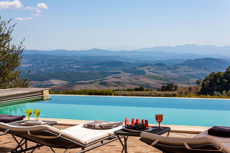 Umb004 - Superb Country Estate, Umbria