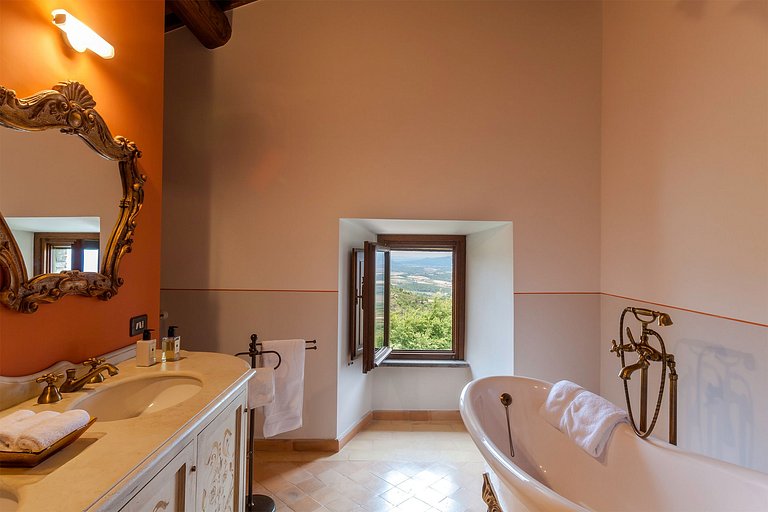 Umb004 - Superb Country Estate, Umbria