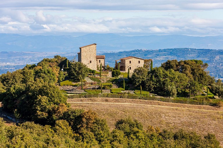 Umb004 - Superb Country Estate, Umbria